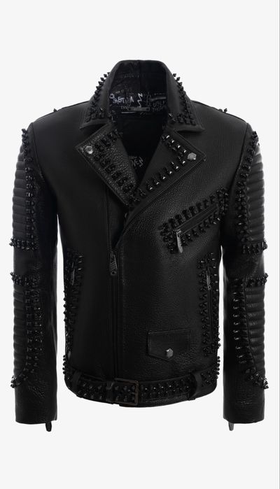 Geaca de piele cu ținte