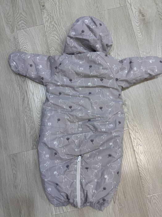 Продаются теплый конбенизон для новорожденных