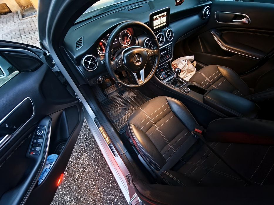 Mercedes Benz a180
