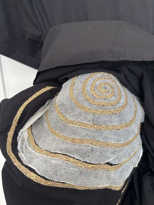 Женская платья и одежда