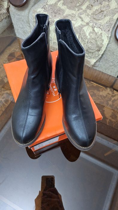 Полусапожки 40 размер, новые.