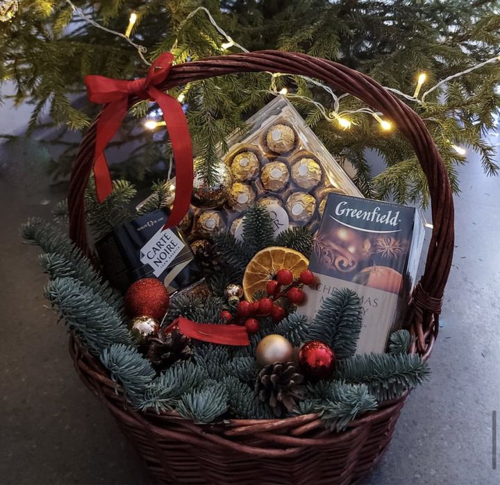 Новогодние корзины . Подарки. Корпоративные подарки