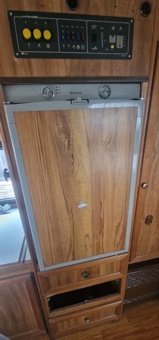 Frigider 12V gaz 2,20 camping rulota autorulota