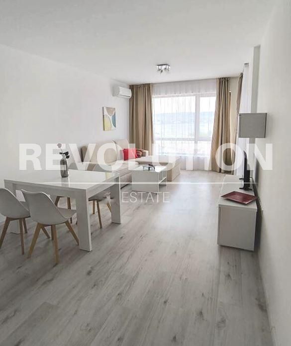 Дава се под наем Двустаен апартамент в Варна, Аспарухово - 65 кв.м за 630 € - Снимка #1