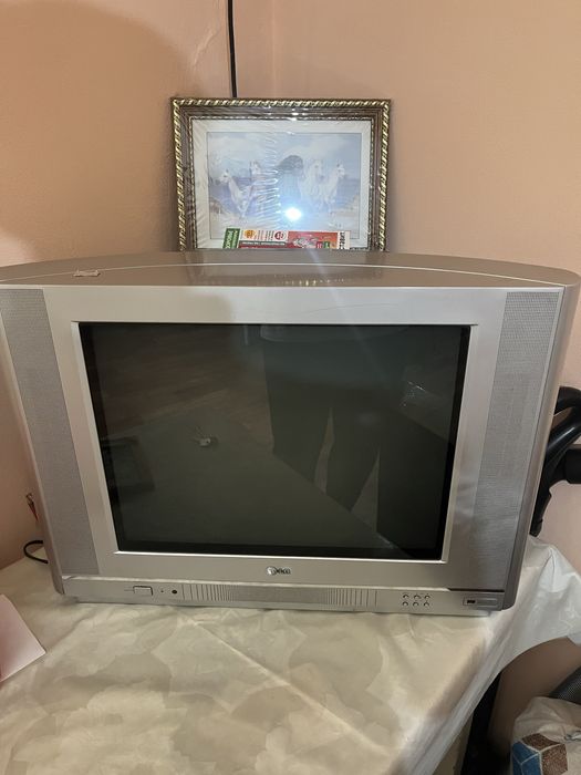 Продам телевизор Lg