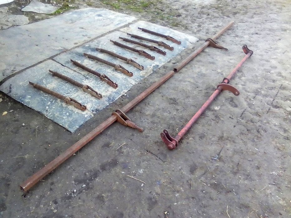 Вал подъема сошников на сеялку СЗ 3.6 производства СССР