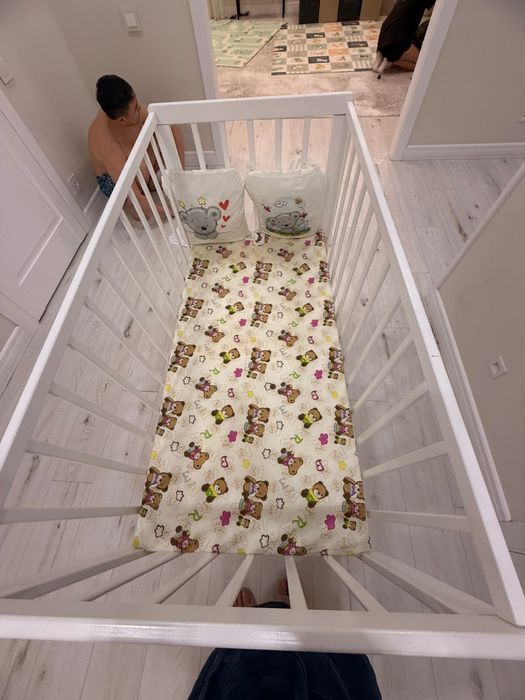 Детская кровать с матрасом