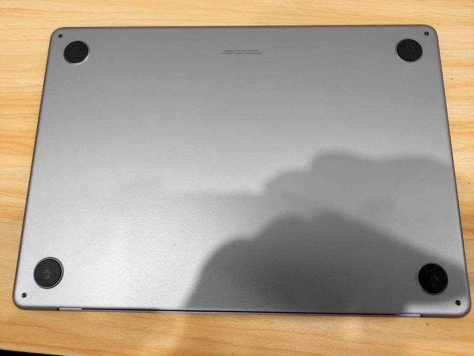 MacBook M3, 256, 8. 13 inch.