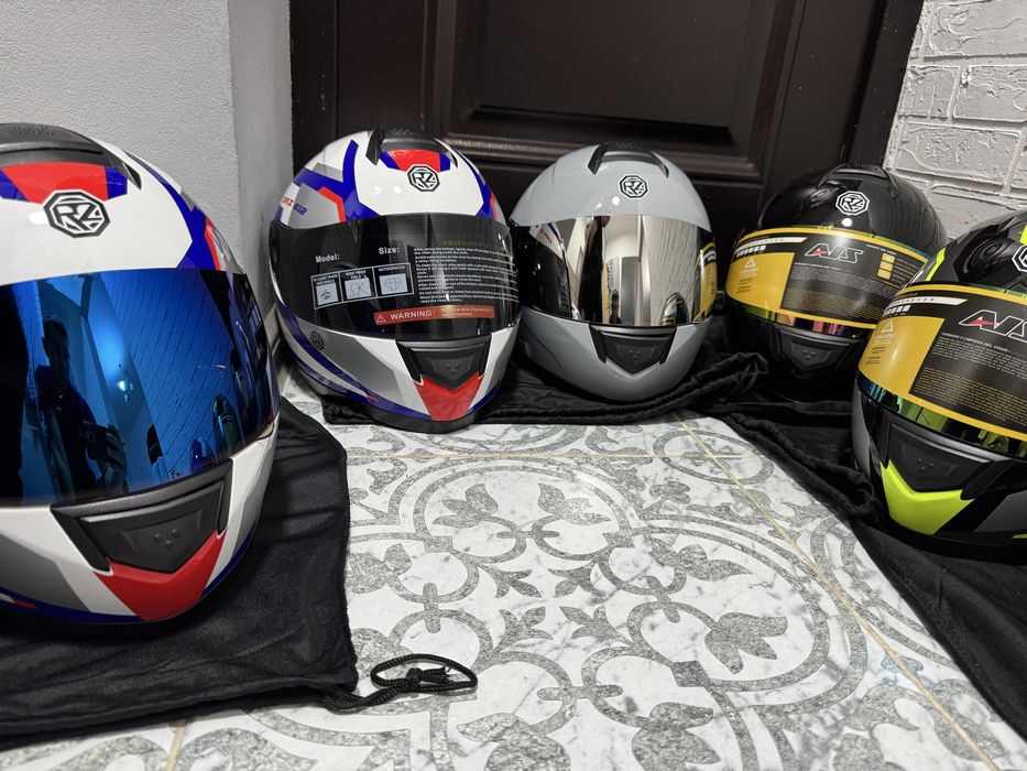 Мотоциклетный шлем фирмы ORZ. + Бонус