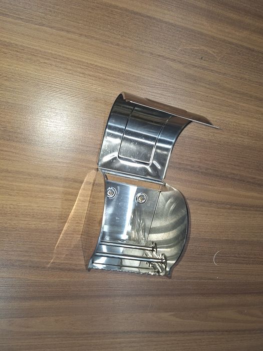Держатель туалетной бумаги из нержавейки.