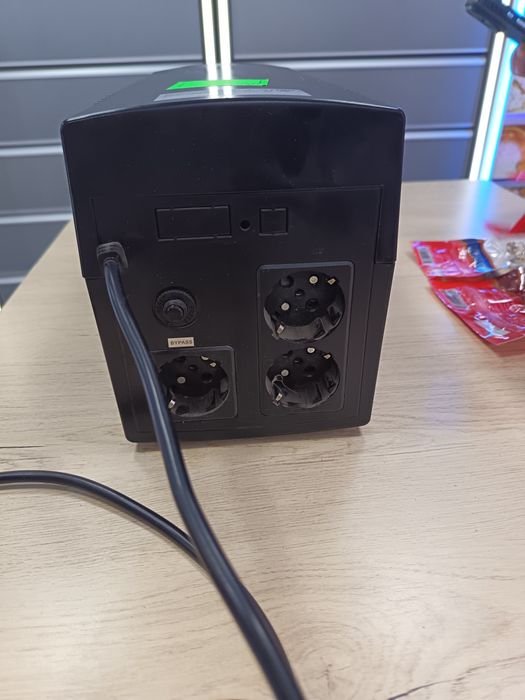 Источник бесперебойного питания