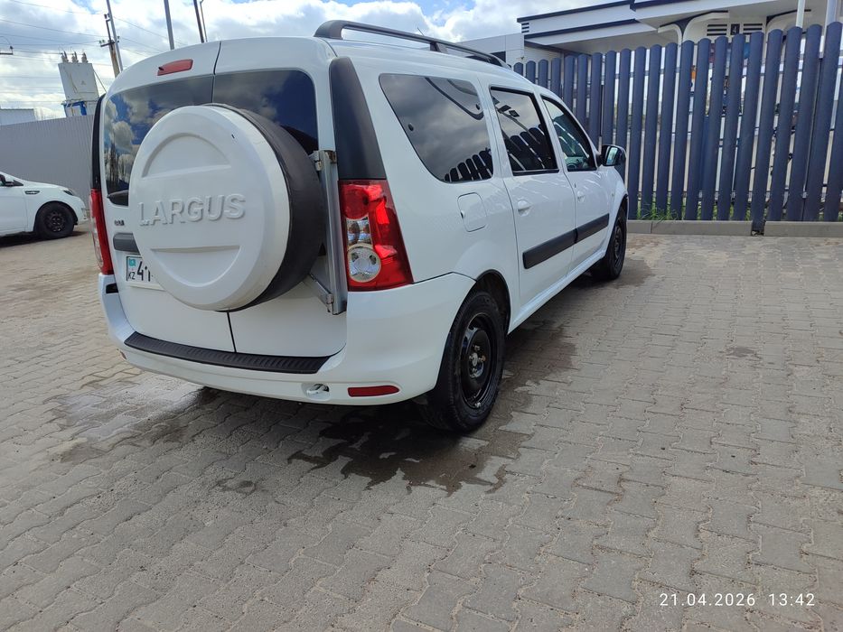 Ларгус продам в отличном сост.