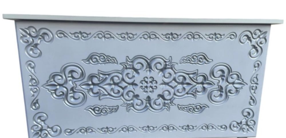 Продам сундук белый