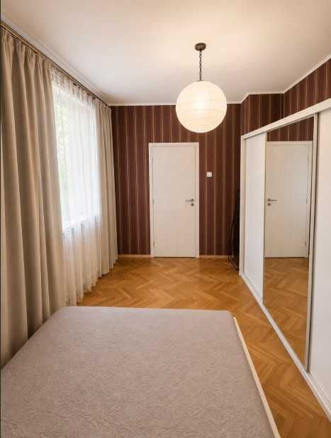 Дава се под наем Тристаен апартамент в София, Света Троица - 70 кв.м за 649 € - Снимка #6