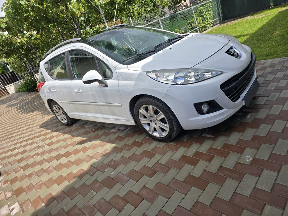 Peaugeot 207 sw 1.6 HDI