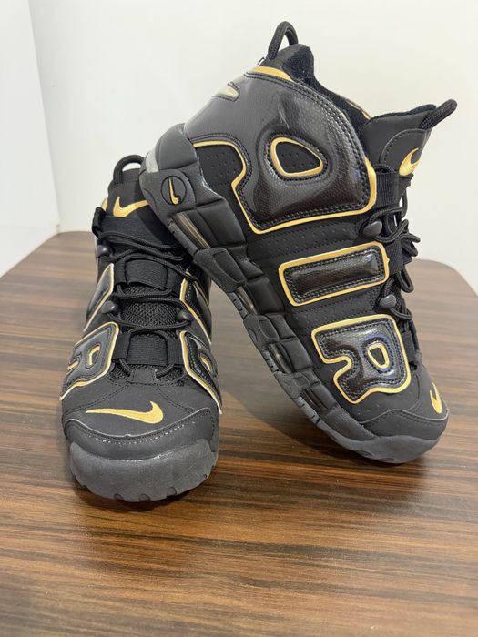 Nike air more uptempo