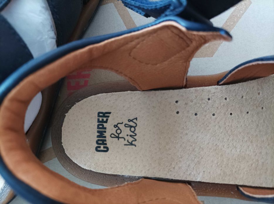 CAMPER/  Reebok 34/35 нови сандали