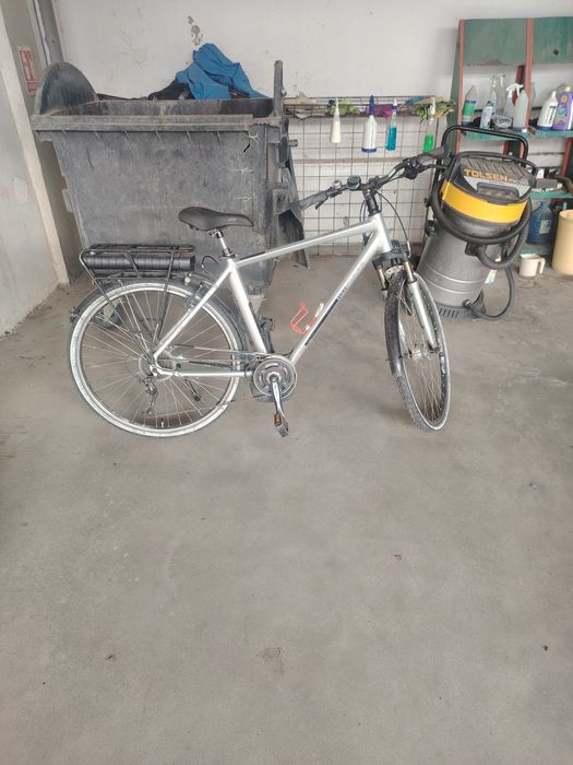 Vând sau schimb bicicleta