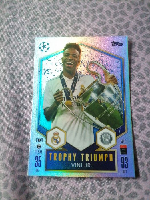 Cartonașe Topps sez 24-25 ediție diferite