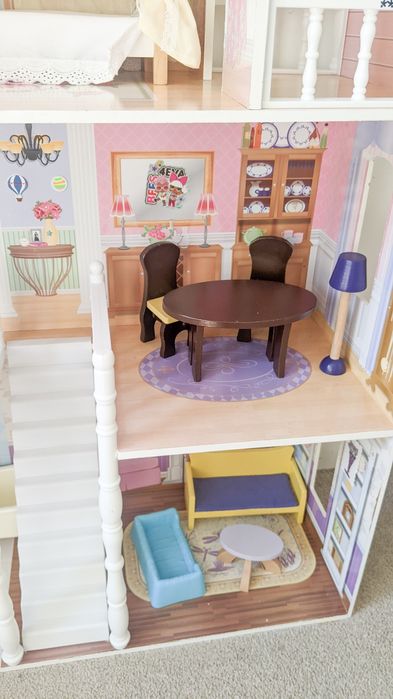 Căsuță mare lemn pentru păpuși + accesorii