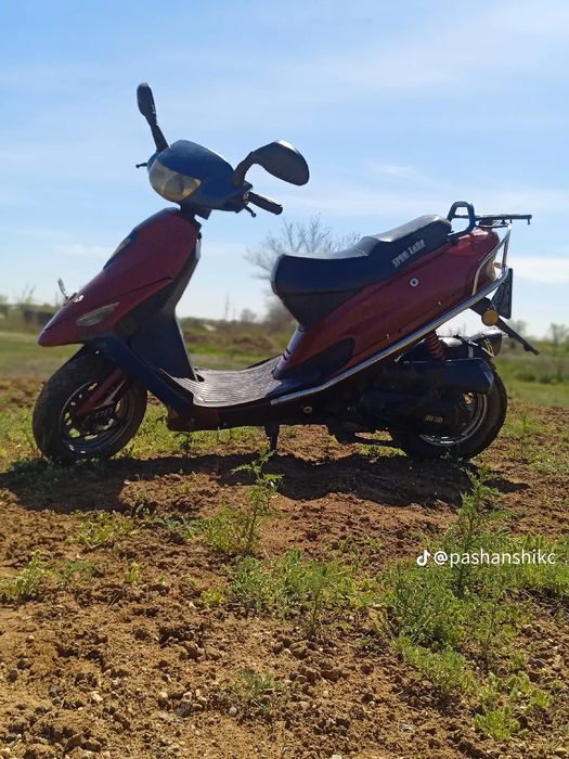 Продам скутер 80 кубов