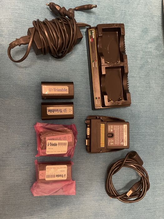 GPS GNSS RTK Trimble R4 V2