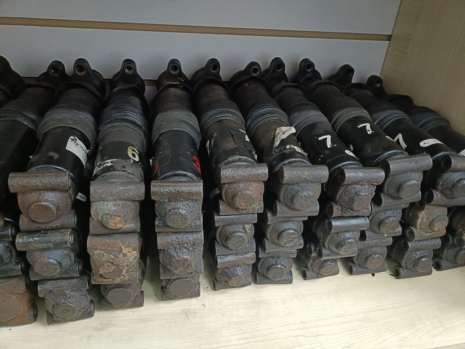 Гидростойки на Мерседес