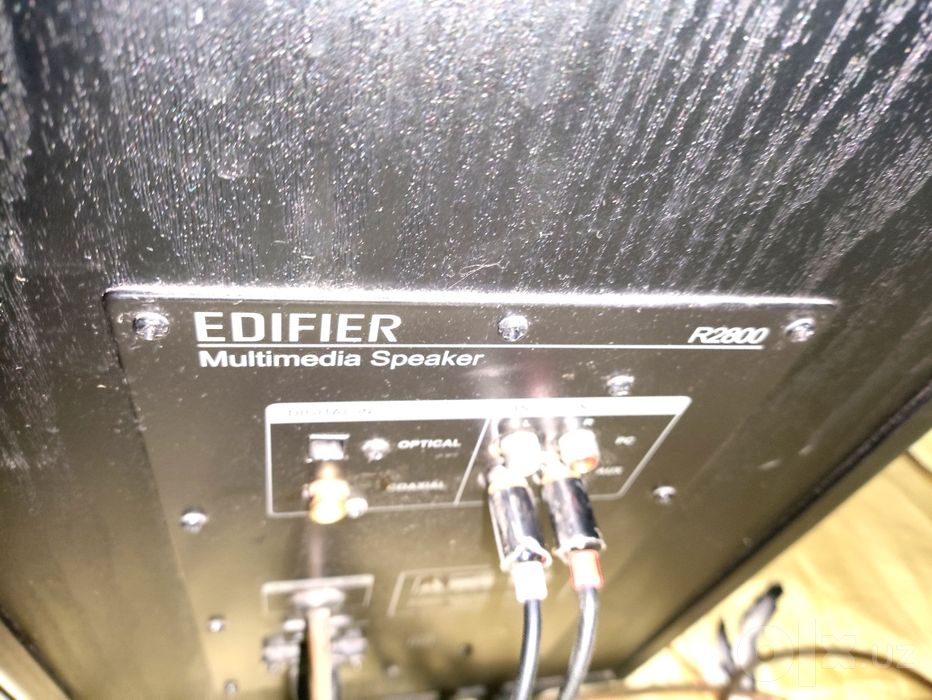 Edifier R2800. Мощные колонки