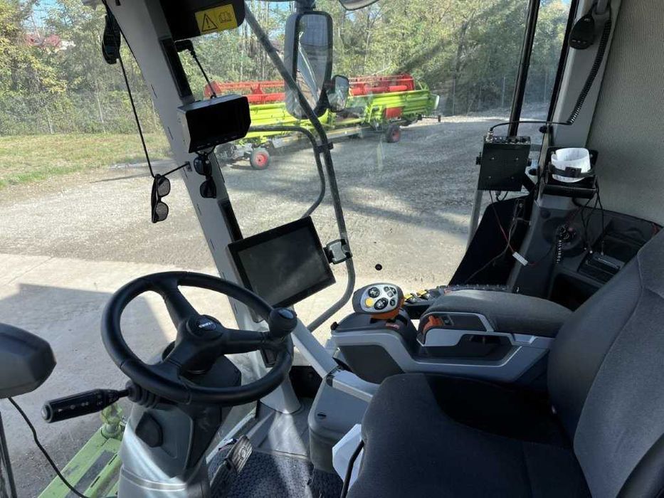 Combina CLAAS Lexion 8700 Terra Trac 4X4