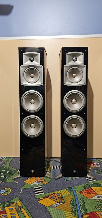 Piano Craft Yamaha NS 555 boxe turn coloane de podea