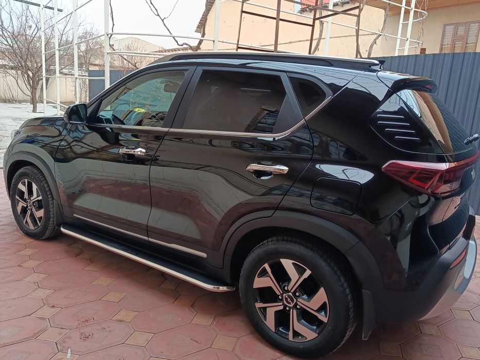 Kia SONET 3 pozitsa eng full luki bor