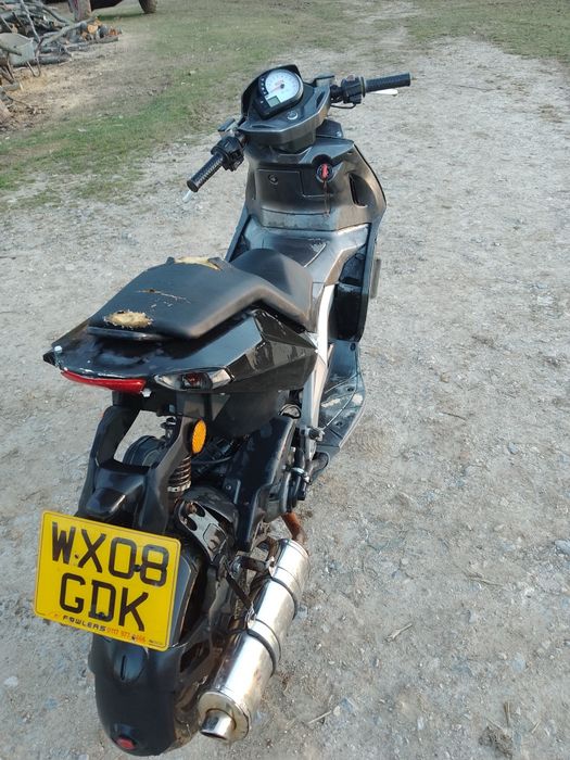 Scuter Aprilia Derbi  de 250