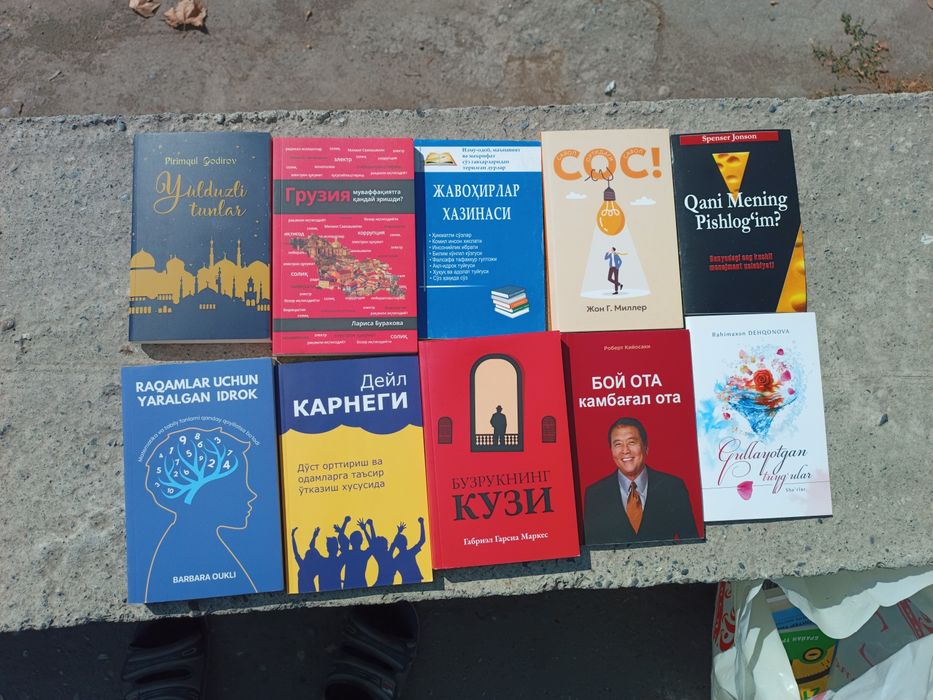 Kitoblar sotiladi bestseller arzon narxlarda Fargʻona