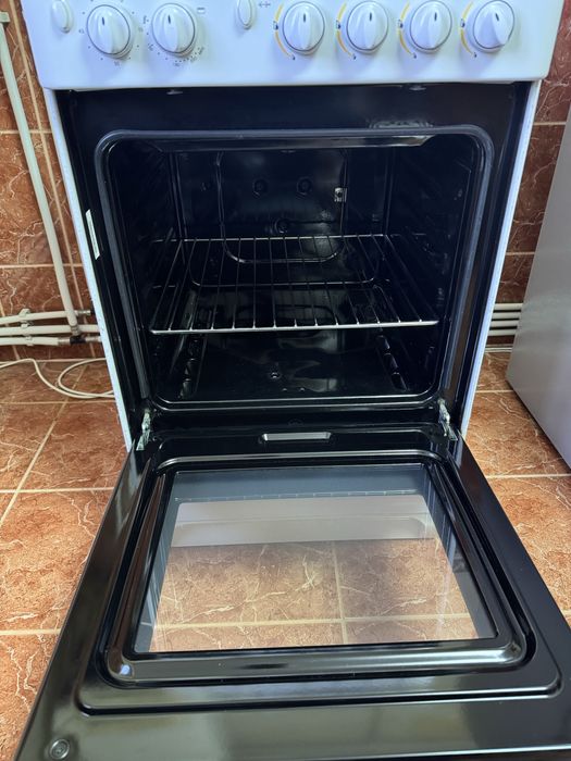 Aragaz Indesit stare foarte buna