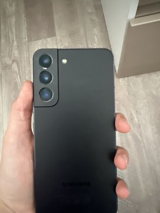 Продам или обненяю s22