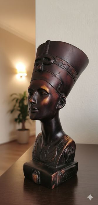 Сувениры-Нефертити.Из -Каира