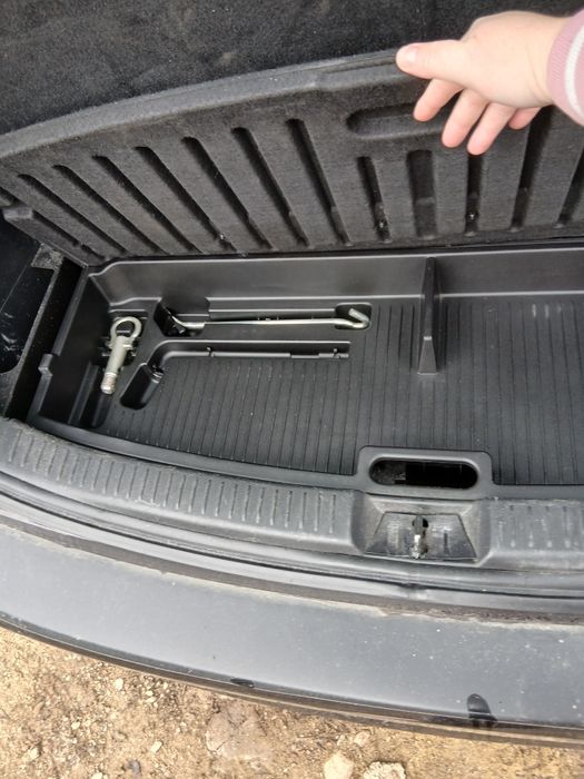 Vand mașină Mazda 5