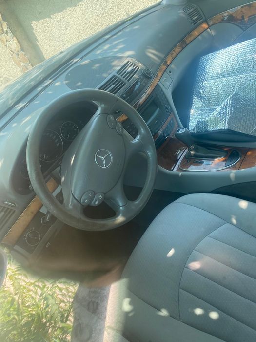 Мерцедес е 280 бензин