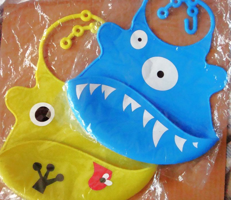 2 бр. силиконов бебешки лигавник с джоб