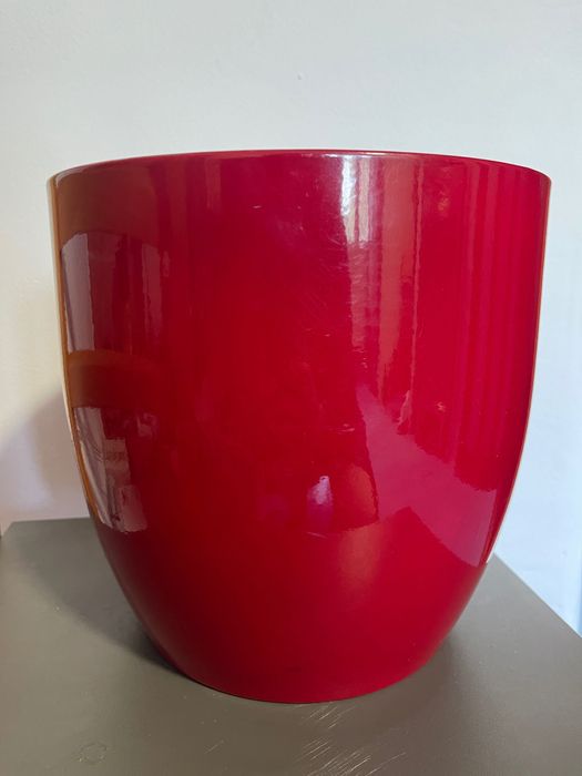 Ghiveci mare rosu lucios decorativ interior exterior