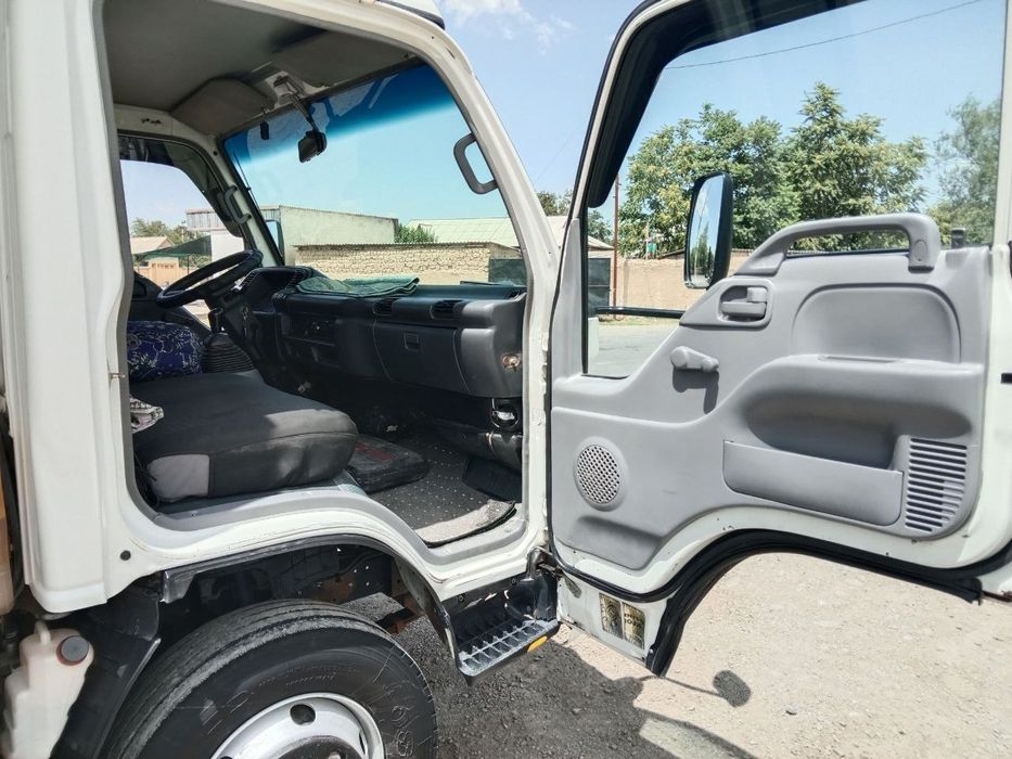Isuzu nqr71 5t lik