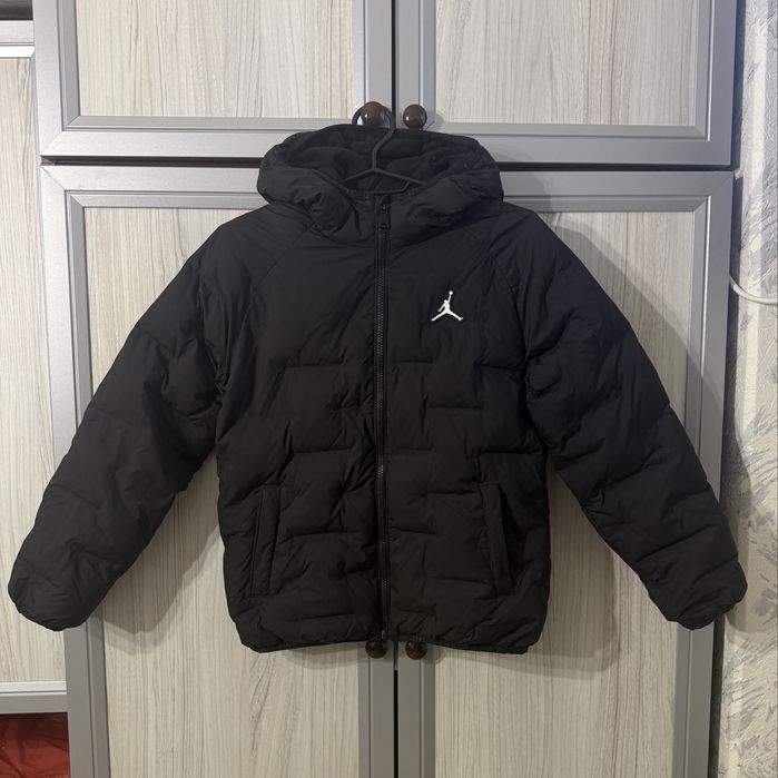 Като ново, зимно яке Nike Jordan