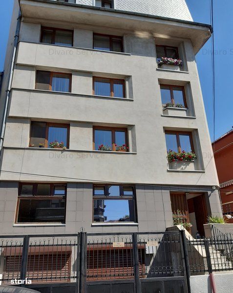 Vanzare apartament duplex 3 camere 151mp boxa garaj Cotroceni Botanica