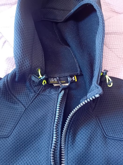 Jachetă sport Under Armour – Mărime L – Stare impecabilă