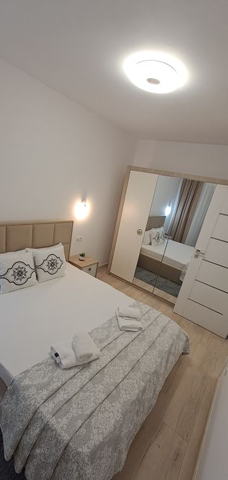 Închiriez apartament în regim hotelier