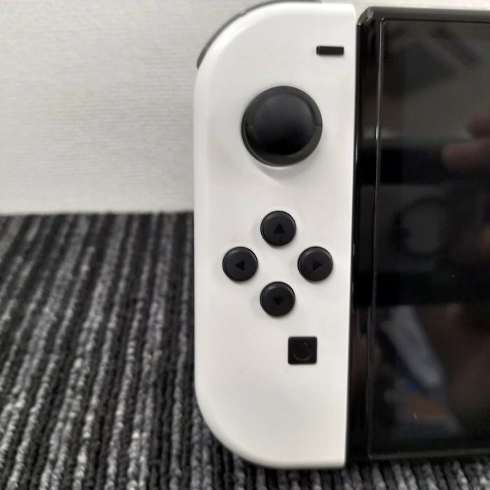 Продам Nintendo switch oled