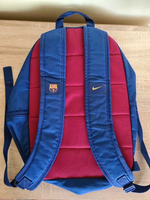 Чанта и шапка AC Milan, раница и чанта Barcelona, голяма раница