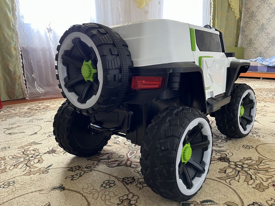 Электромобил детски 12В