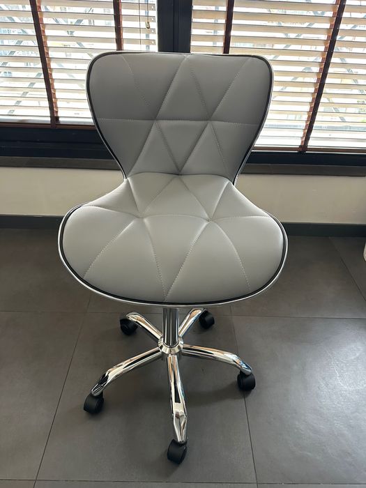 ВИСОК СТОЛ НА КОЛЕЛЦА BROOKLYN - 2г гаранция и безплатна доставка