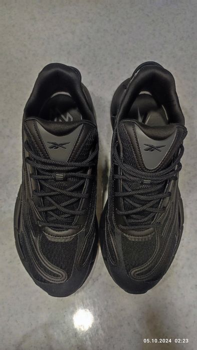 Продам оригинальные кросовки reebok zig kinetica 2.5